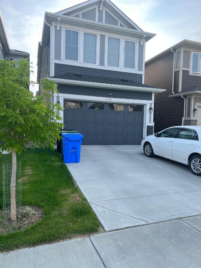 Beautiful 2 Bedroom Home Away From Home Calgary Zewnętrze zdjęcie